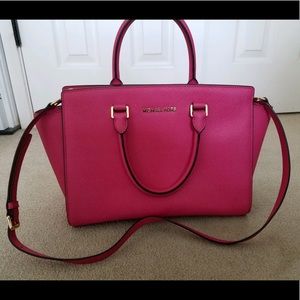 Michael Kors Selma Medium Purse